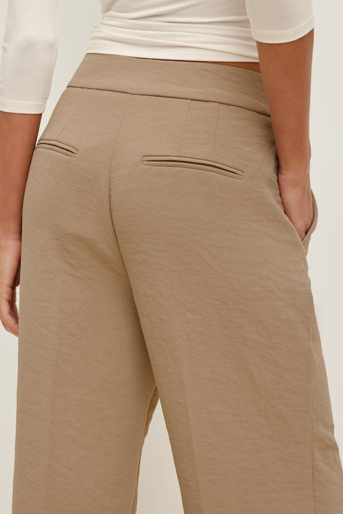 Yasmin Straight Leg Pants