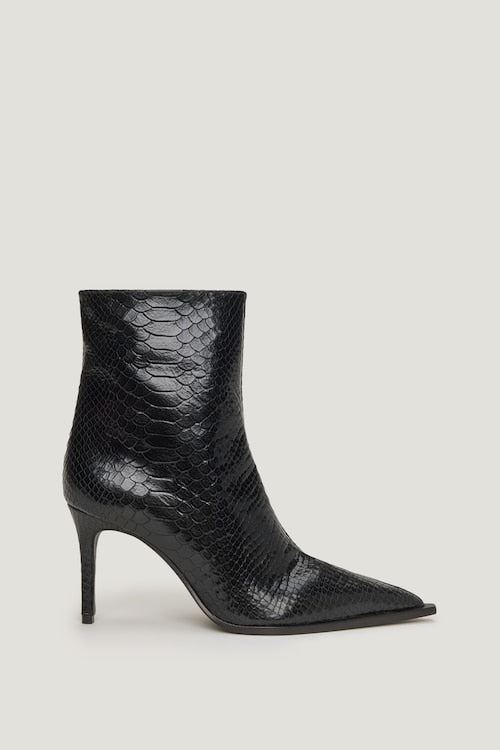 SCHUTZ | Mary Ankle Boots