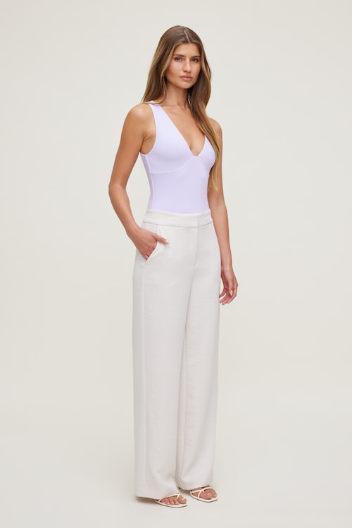 Sculpt Plunging V Neck Bodysuit