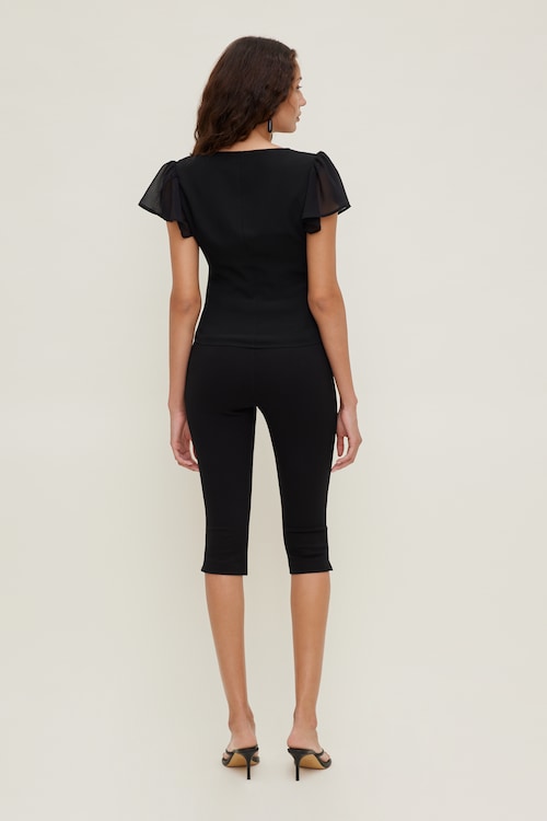 Liv Capri Pants