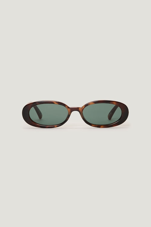LE SPECS | Outta Love Oval Sunglasses
