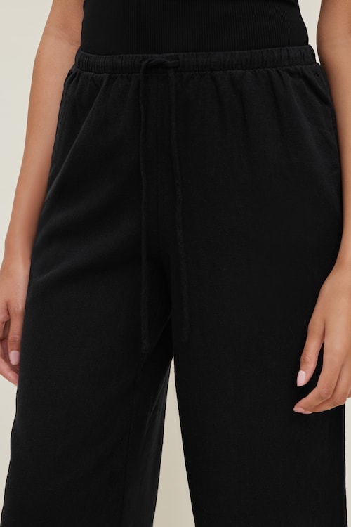 Leo Linen Capri Pants